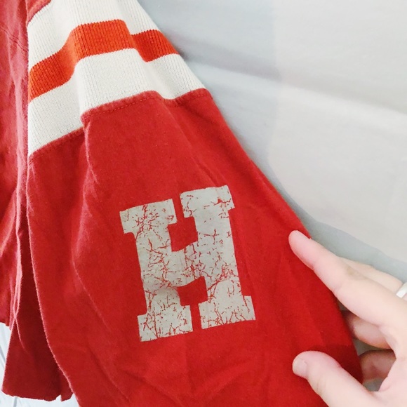 Red vintage “22” crop top - Picture 2 of 3